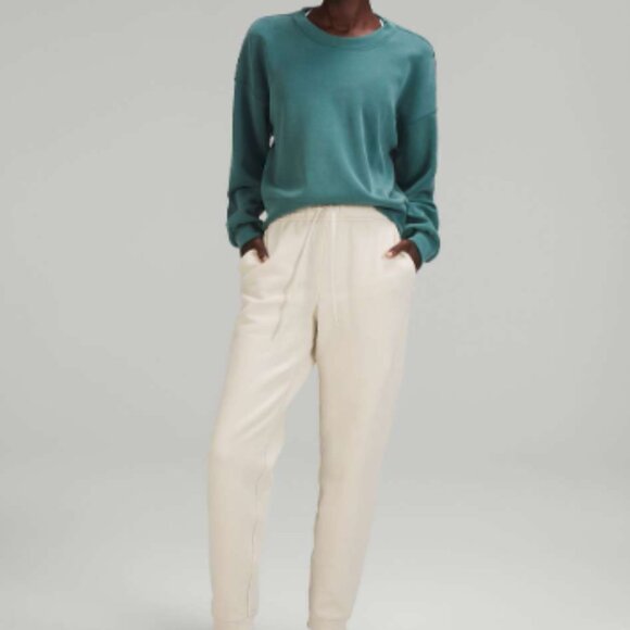 Lululemon Perfectly Oversized Cropped Crew *Softstreme Green Jasper fits M L - Picture 3 of 4